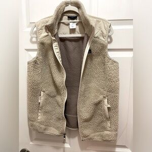 Patagonia Women’s Beige Shearling Retro Pile Vest - Size XL